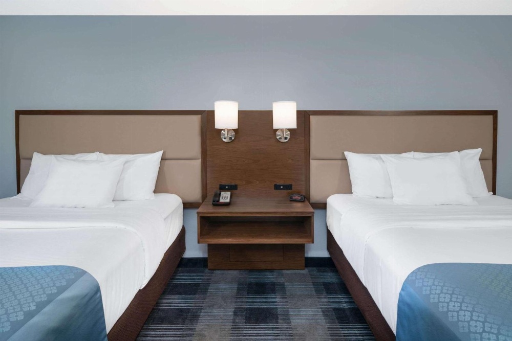 Holiday Inn Express Mobile I 65